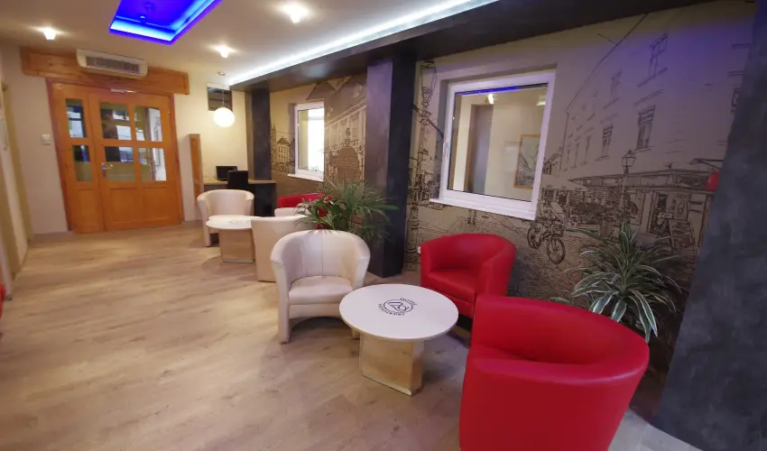 Hotel Vad�szk�rt Sz�kesfeh�rv�r - M�jus 1.