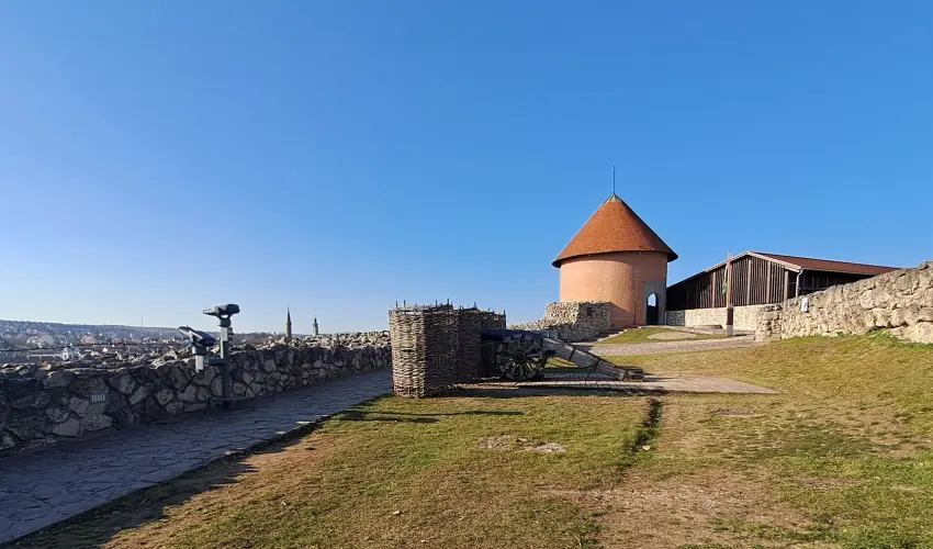 Pitypang Apartman Eger - Mjus 1. (min. 2 j)