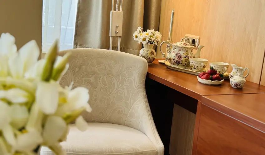 Pl�za Hotel Gyula Gyula - M�jus 1.