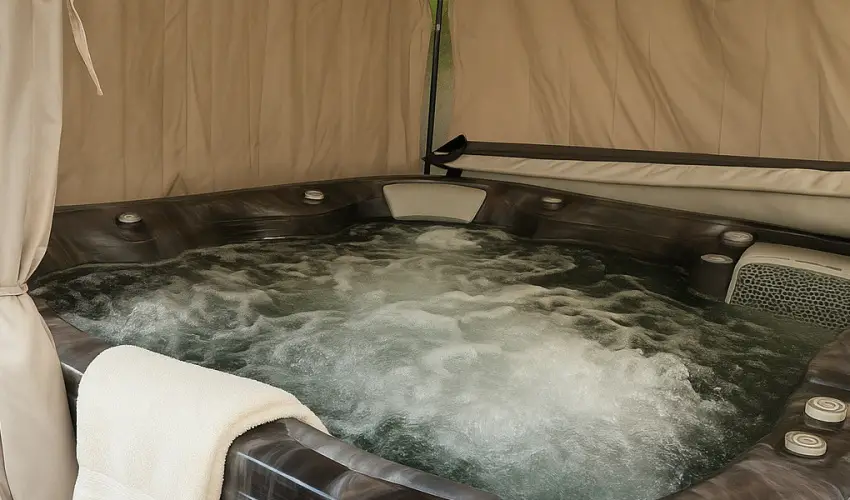 Pl�za Hotel Gyula Gyula - M�jus 1.