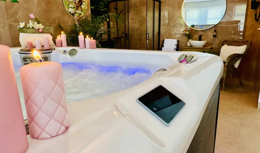 Pl�za Hotel Gyula Gyula - M�jus 1.
