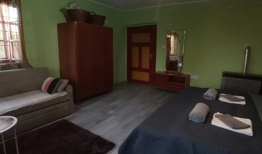 Pni Kuck Vendghz s Minifarm  Hosszvlgy - Mjus 1.