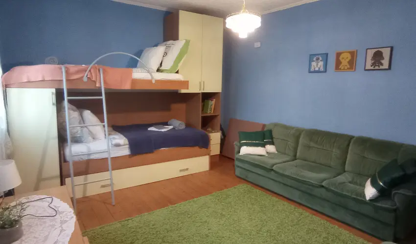 Pni Kuck Vendghz s Minifarm  Hosszvlgy - Mjus 1.