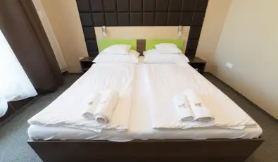 Port tterem & Panzi Balatonmriafrd