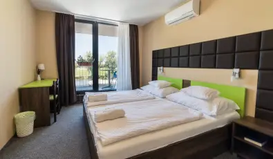 Port tterem & Panzi Balatonmriafrd