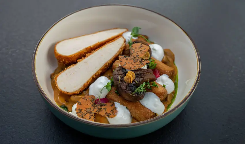 Port tterem & Panzi Balatonmriafrd - Mjus 1. - teljes elrefizetssel (min. 3 j)