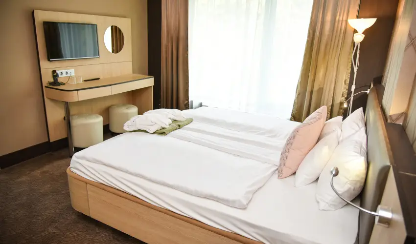 Portobello Wellness & Yacht Hotel Esztergom Esztergom - Mjus 1. 