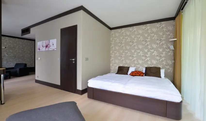 Portobello Wellness & Yacht Hotel Esztergom Esztergom - Mjus 1. 