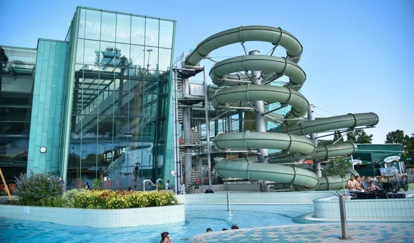 Portobello Wellness Hotel Esztergom Esztergom - M�jus 1. 