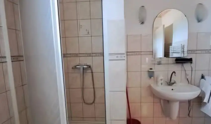 Prima Villa 2 Hajd�szoboszl� - M�jus 1. (min. 2 �j)