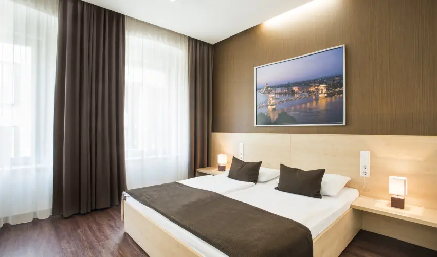 Promenade City Hotel Budapest - Mjus 1. - teljes elrefizetssel