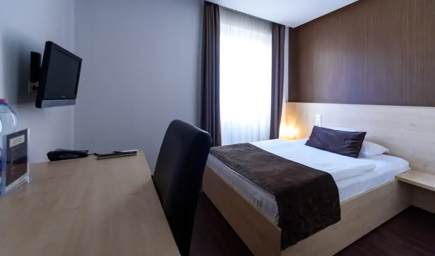 Promenade City Hotel Budapest - Mjus 1. - teljes elrefizetssel