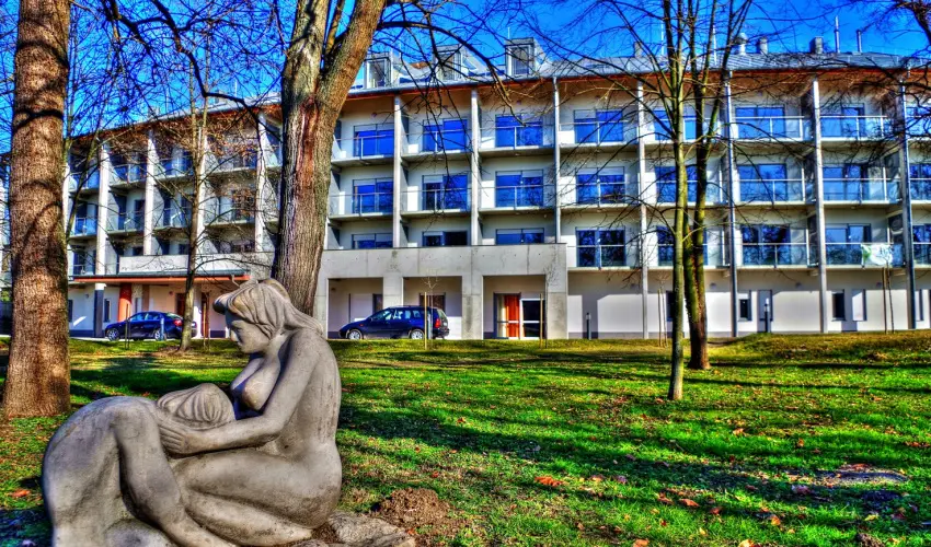 Harknyi Psoriasis Centrum Harkny - Mjus 1. (min. 2 j)