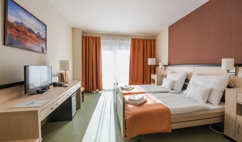 Harknyi Psoriasis Centrum Harkny - Mjus 1. (min. 2 j)