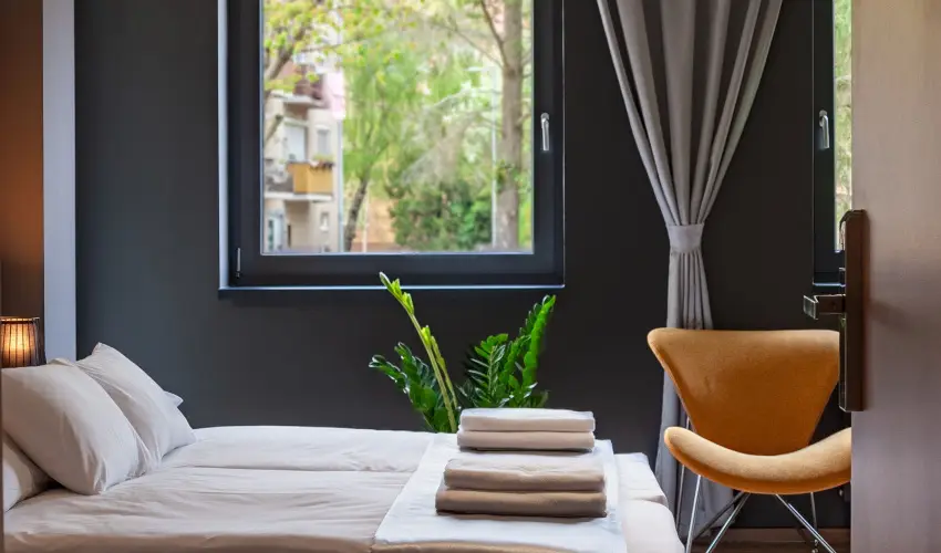 R31 Residence Srvr - Mjus 1. (min. 2 j)