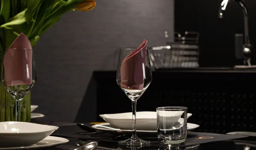 R31 Residence Srvr - Mjus 1. (min. 2 j)