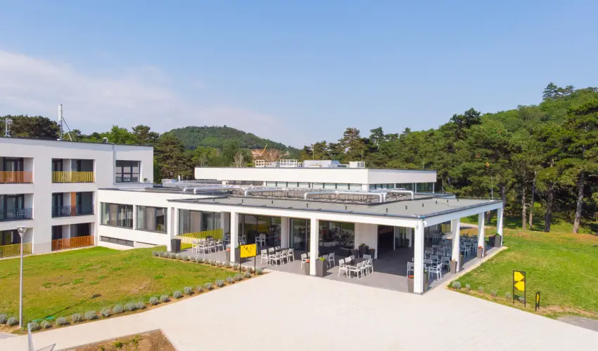 Rkczi Hotel, Tbor s Rendezvnykzpont Storaljajhely - Mjus 1. 