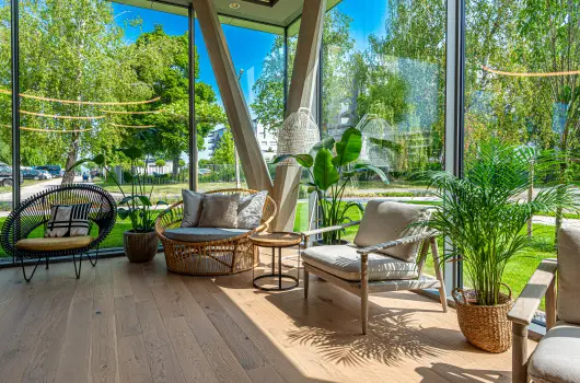 REED Luxury Hotel & Bistro - Mjus 1. (min. 2 j)