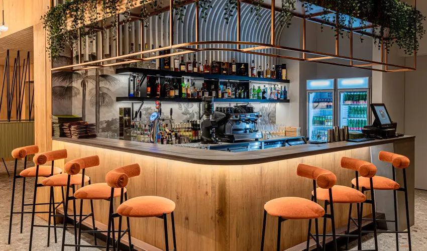 REED Luxury Hotel & Bistro Sifok - Mjus 1. (min. 2 j)