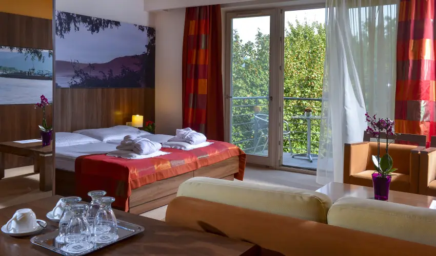 Royal Club Hotel Visegrd - Mjus 1. (min. 2 j)