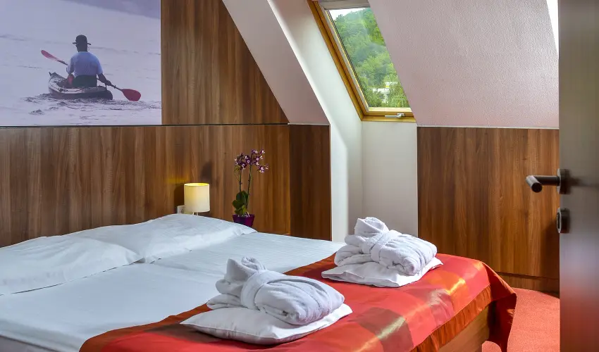 Royal Club Hotel Visegrd - Mjus 1. (min. 2 j)