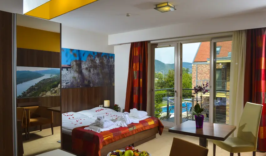 Royal Club Hotel Visegrd - Mjus 1. (min. 2 j)