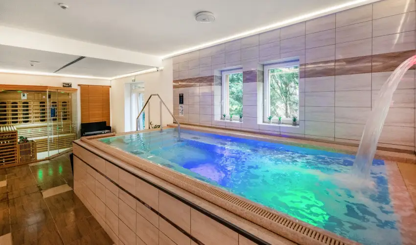 Royal Club Hotel Visegrd - Mjus 1. (min. 2 j)