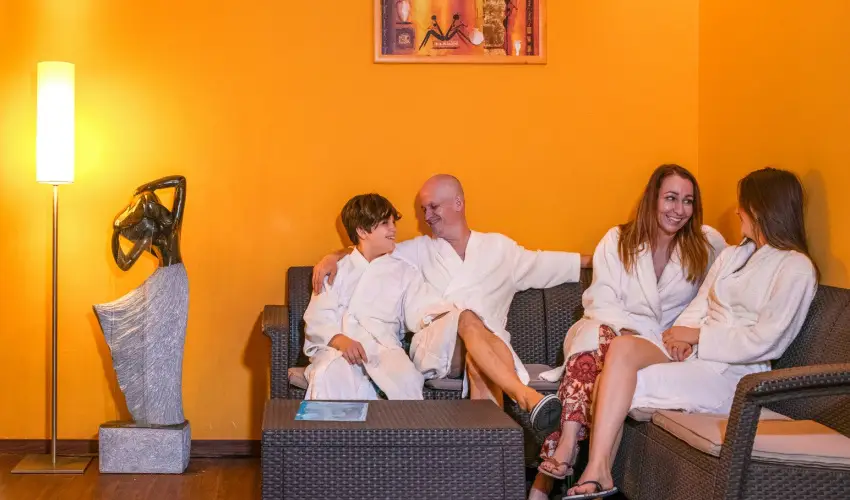 Royal Club Hotel Visegrd - Mjus 1. (min. 2 j)