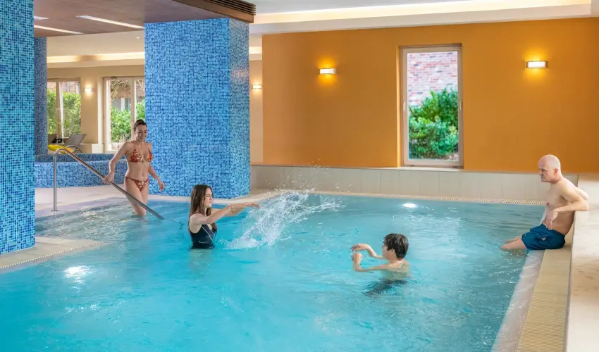 Royal Club Hotel Visegrd - Mjus 1. (min. 2 j)