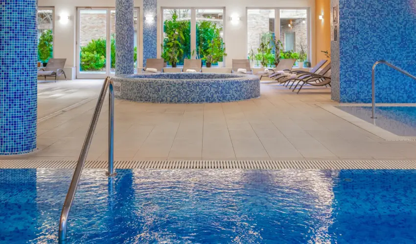 Royal Club Hotel Visegrd - Mjus 1. (min. 2 j)