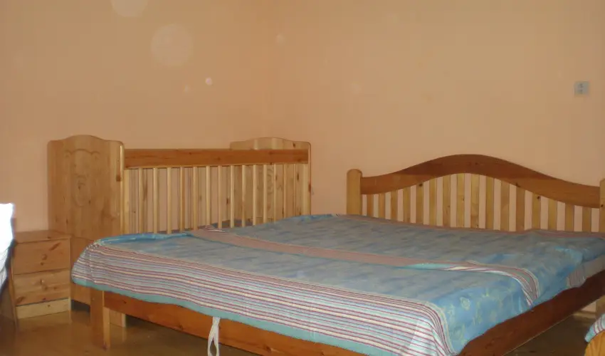 Rzsi Vendghz Mihlyhza - Mjus 1. (min. 2 j)