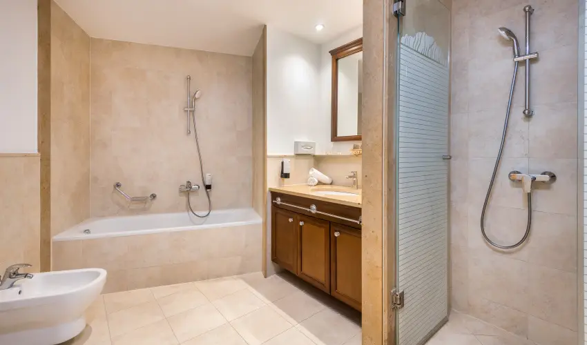 Hunguest Saliris Egerszalk - Mjus 1. (min. 3 j)