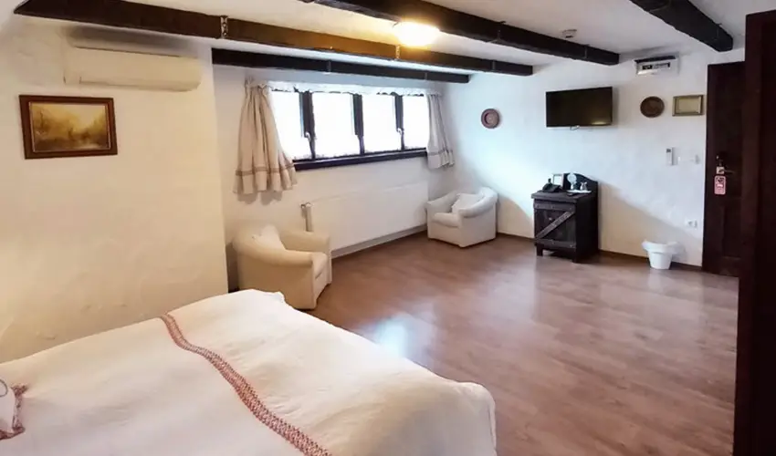 Sri Udvar Dunakiliti - Mjus 1. 