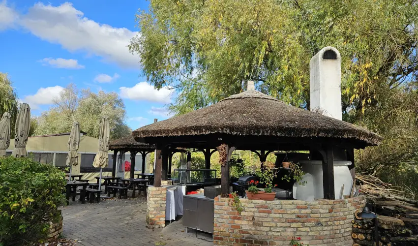 Sri Udvar Dunakiliti - Mjus 1. 