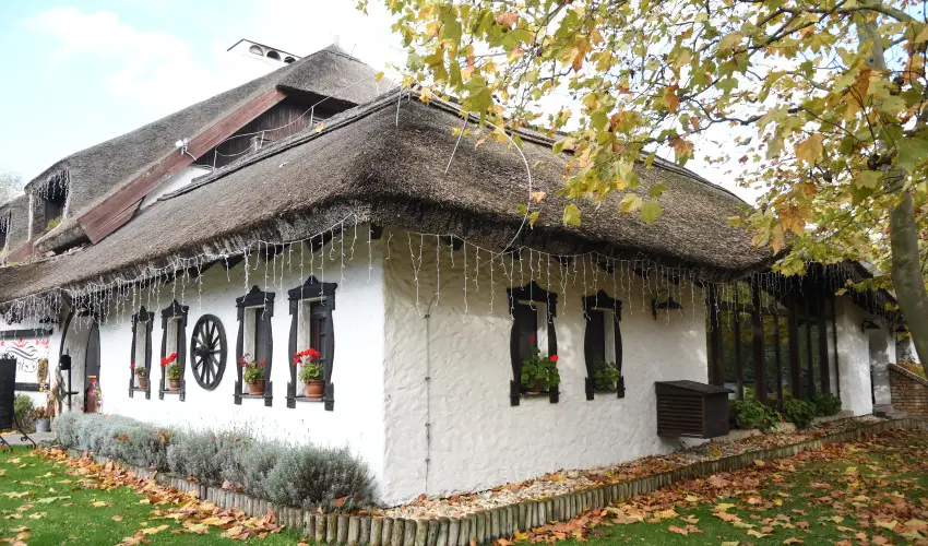 Sri Udvar Dunakiliti - Mjus 1. 