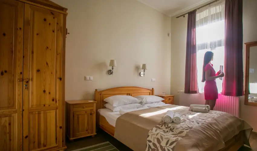 Sasrti Vadszkastly Almamellk - Mjus 1.