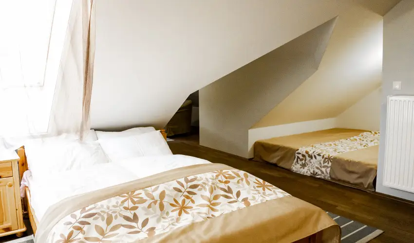 Sasrti Vadszkastly Almamellk - Mjus 1.