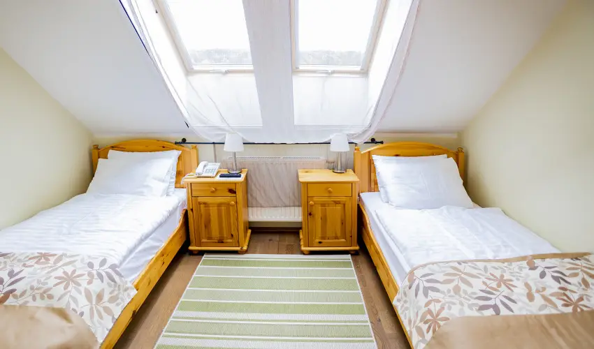 Sasrti Vadszkastly Almamellk - Mjus 1.