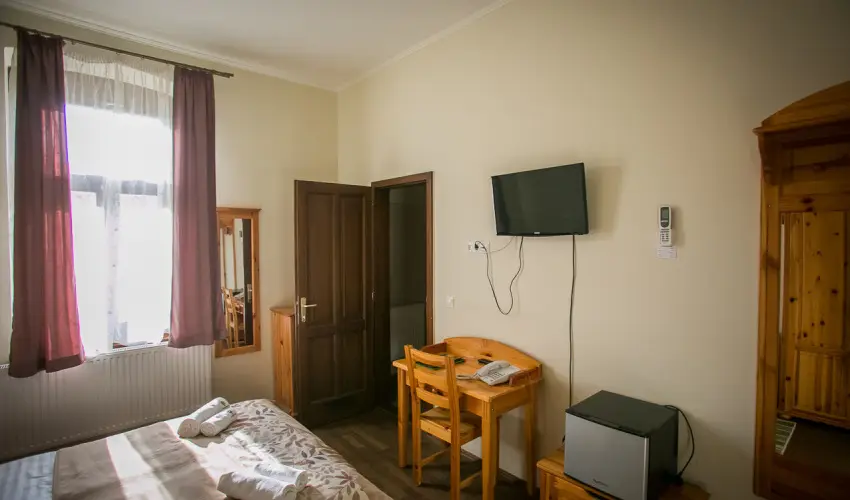 Sasrti Vadszkastly Almamellk - Mjus 1.