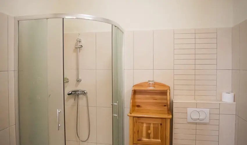 Sasrti Vadszkastly Almamellk - Mjus 1.