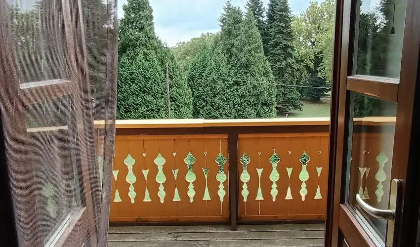 Sasrti Vadszkastly Almamellk - Mjus 1.