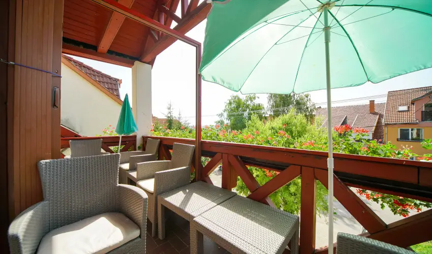 Siesta Vendghz Eger - Mjus 1. (min. 2 j)