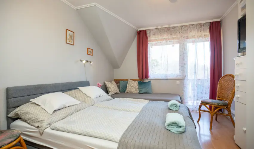 Siesta Vend�gh�z Eger - M�jus 1. (min. 2 �j)