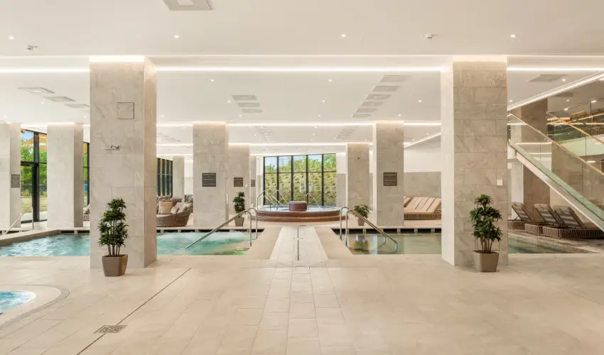 Sirius Hotel Keszthely - M�jus 1. (min. 2 �j)