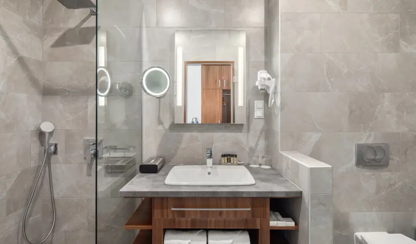 Sirius Hotel Keszthely - M�jus 1. (min. 2 �j)