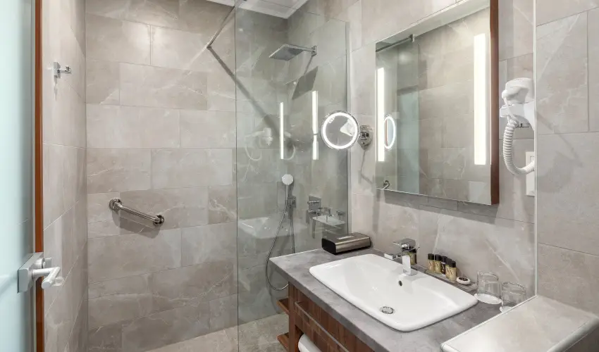 Sirius Hotel Keszthely - M�jus 1. (min. 2 �j)