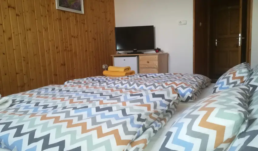 Sokor Fogad Sokorptka - Mjus 1.