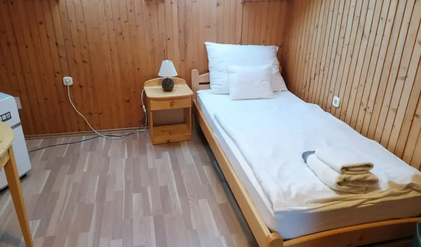 Sokor Fogad Sokorptka - Mjus 1.