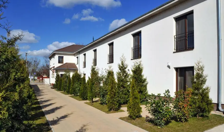 Solaris Garden Rooms Cserkeszl - Mjus 1.