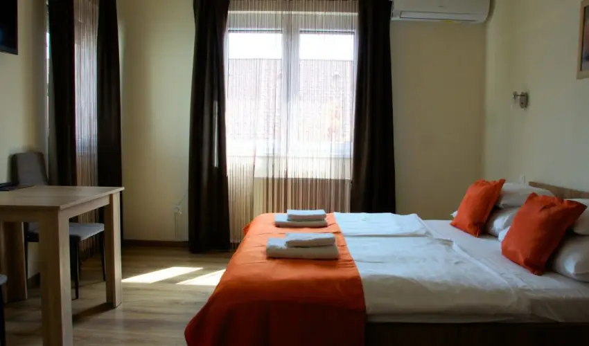 Solaris Garden Rooms Cserkeszl - Mjus 1.